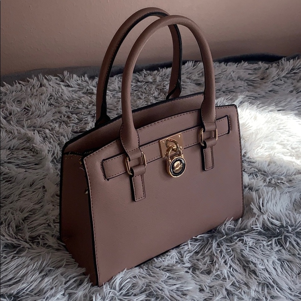 A new pink purse